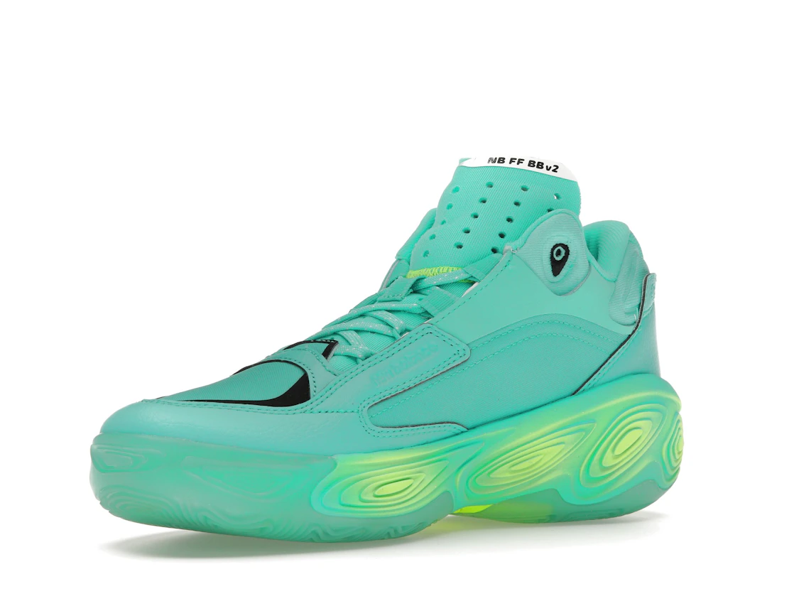 Vue 15 de New Balance Fresh Foam BB V2 Cyber Jade