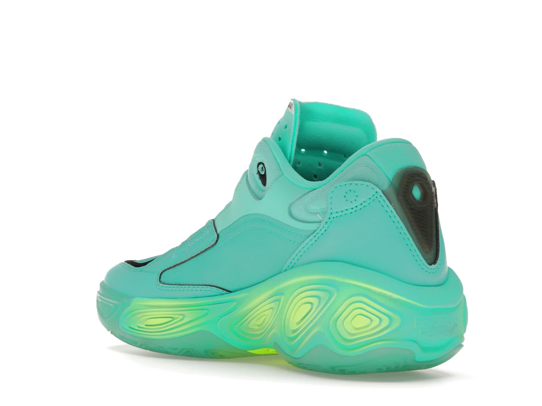 Vue 24 de New Balance Fresh Foam BB V2 Cyber Jade