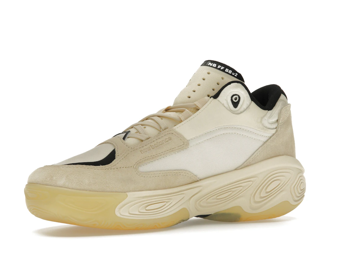 Vue 16 de New Balance Fresh Foam BB v2 Dominoes