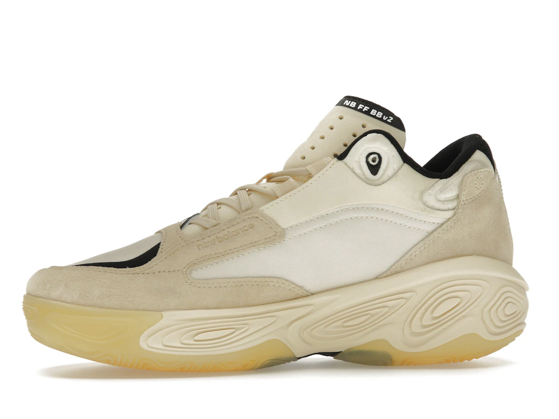 Vue 18 de New Balance Fresh Foam BB v2 Dominoes