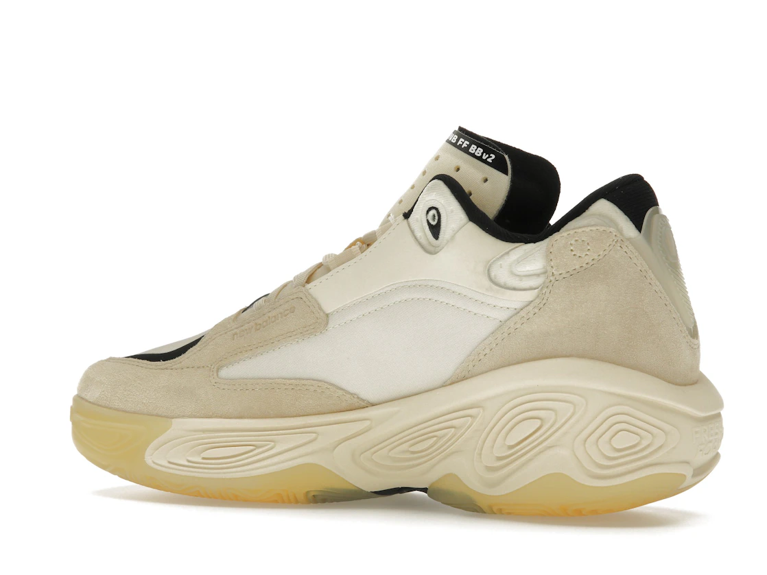 Vue 22 de New Balance Fresh Foam BB v2 Dominoes