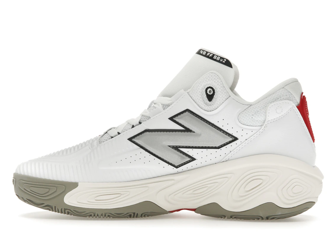 Vue 20 de New Balance Fresh Foam BB v2 White Sea Salt