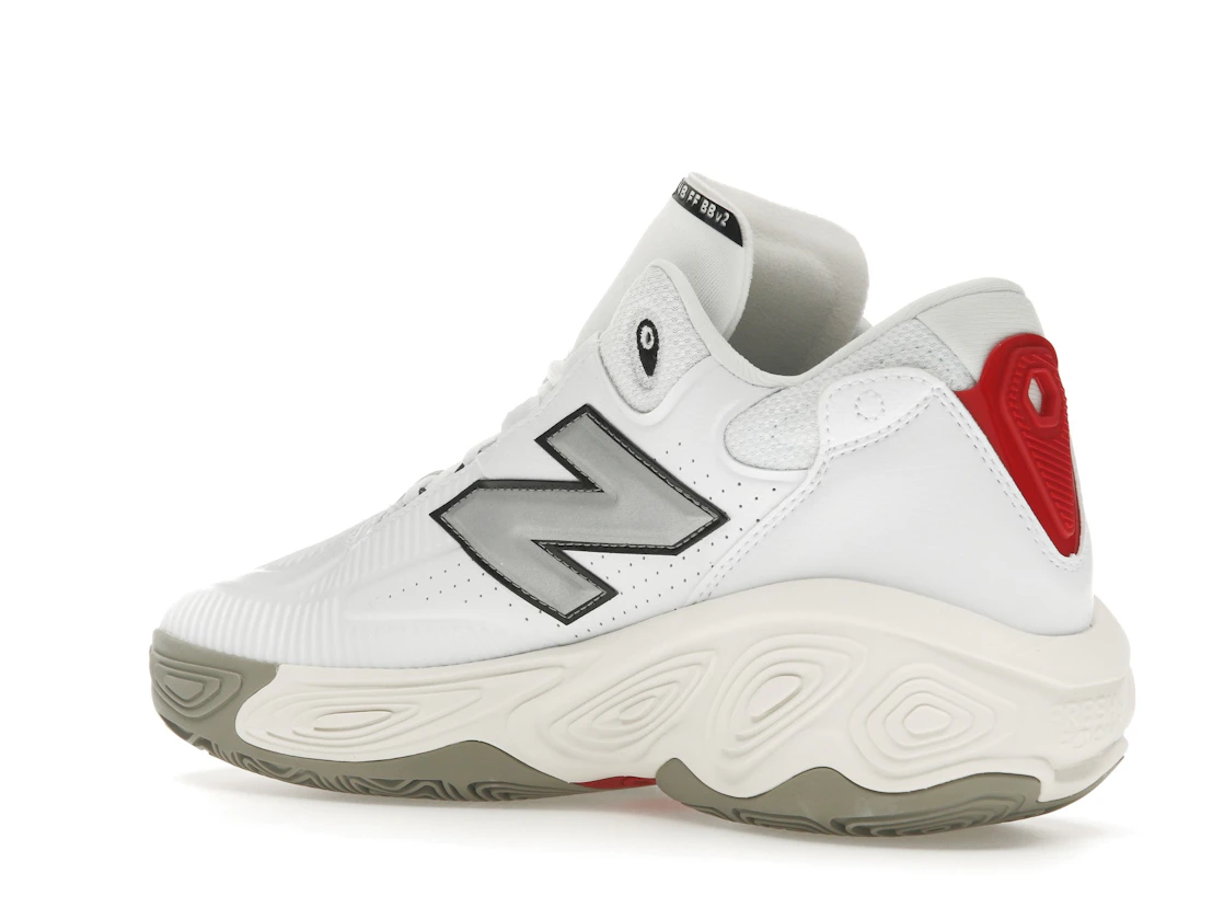 Vue 23 de New Balance Fresh Foam BB v2 White Sea Salt