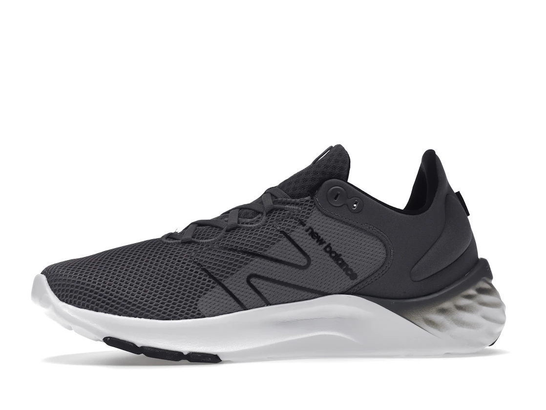 Vue 18 de New Balance Fresh Foam Roav v2 Castlerock