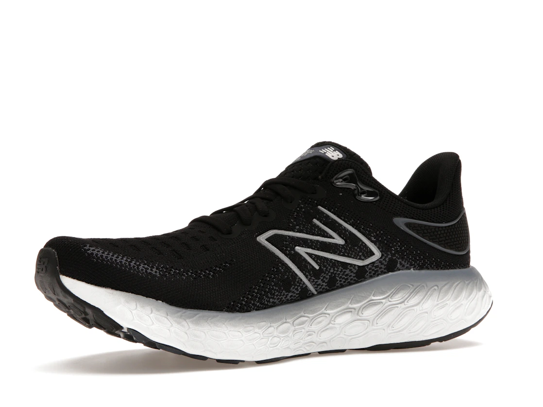 Vue 16 de New Balance Fresh Foam X 1080v12 Black Thunder White