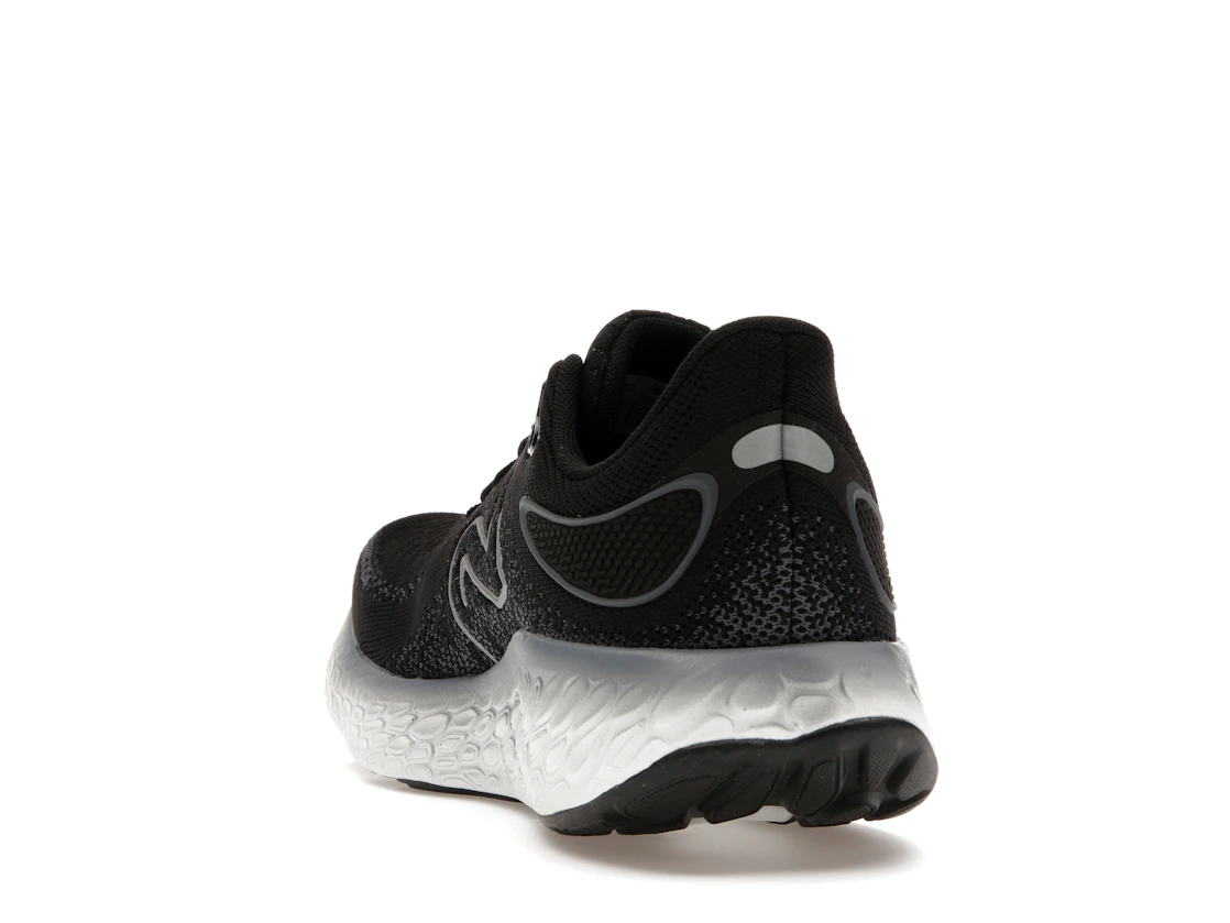 Vue 26 de New Balance Fresh Foam X 1080v12 Black Thunder White