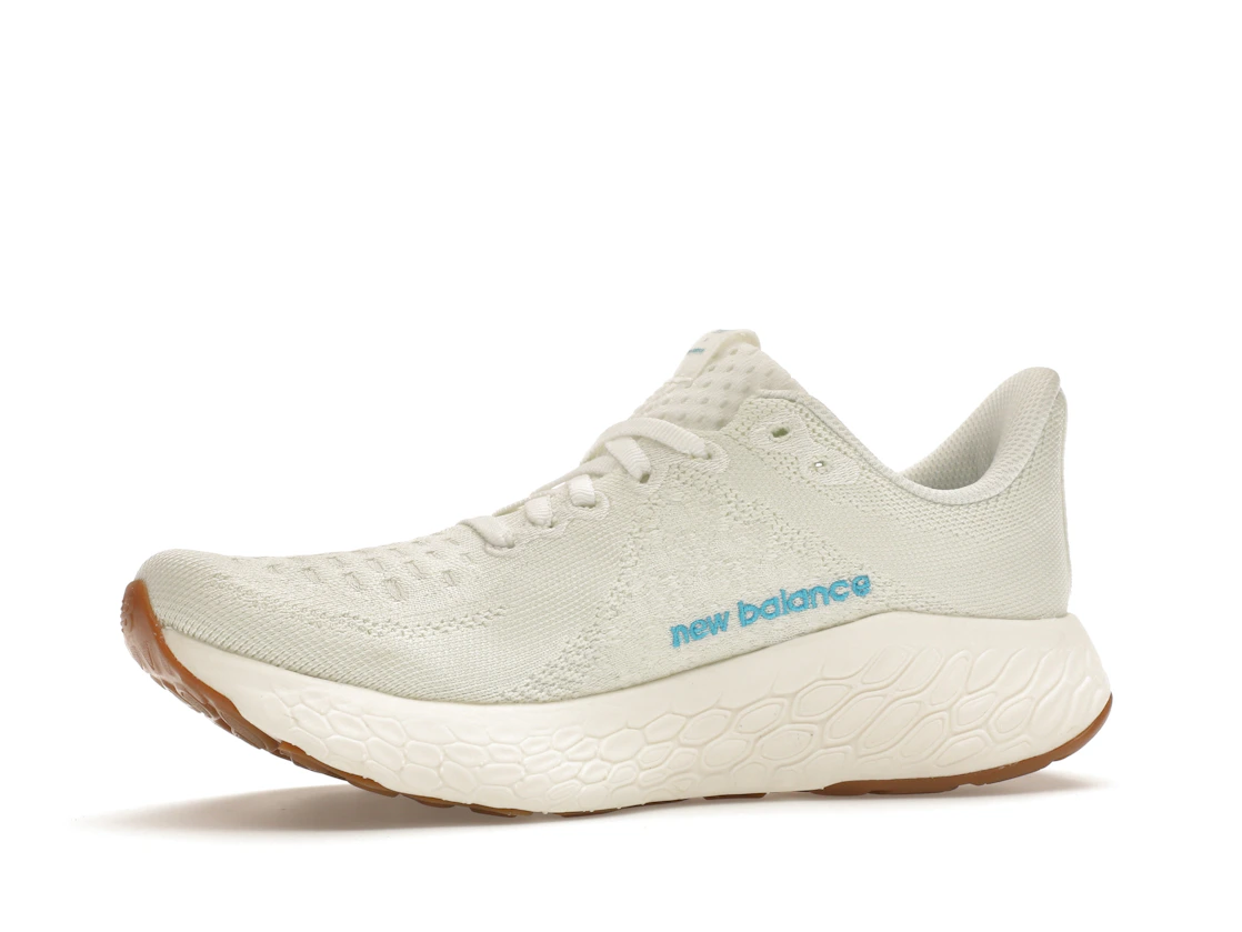 Vue 17 de New Balance Fresh Foam X 1080v12 Blue Bottle Coffee 