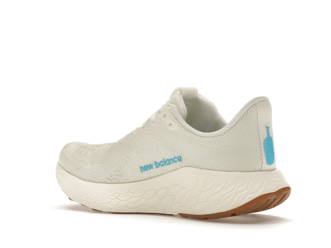Vue 23 de New Balance Fresh Foam X 1080v12 Blue Bottle Coffee 