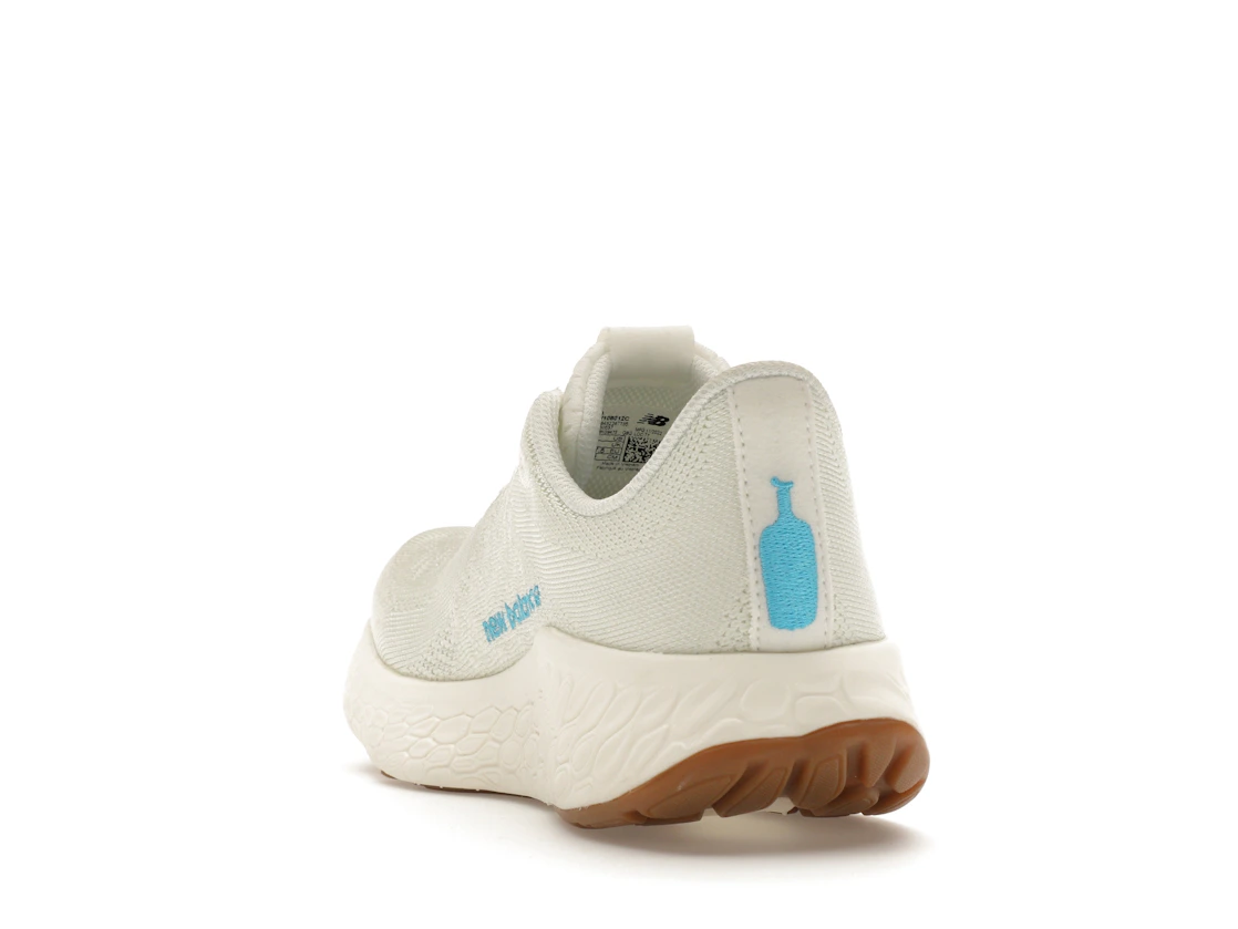 Vue 26 de New Balance Fresh Foam X 1080v12 Blue Bottle Coffee 