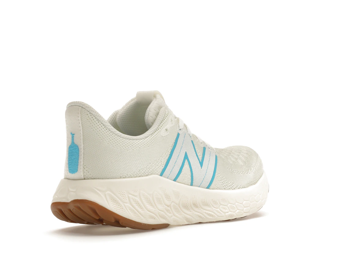 Vue 32 de New Balance Fresh Foam X 1080v12 Blue Bottle Coffee 