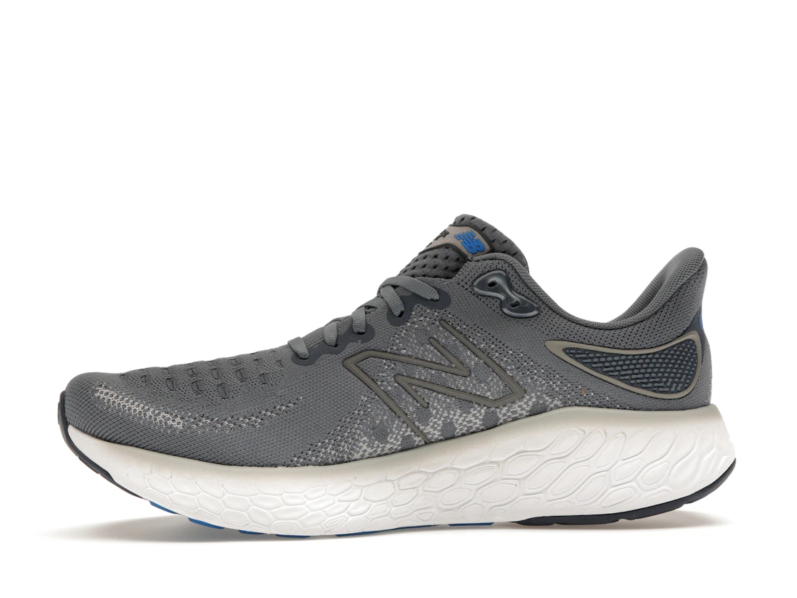Vue 18 de New Balance Fresh Foam X 1080v12 Steel Serene Blue