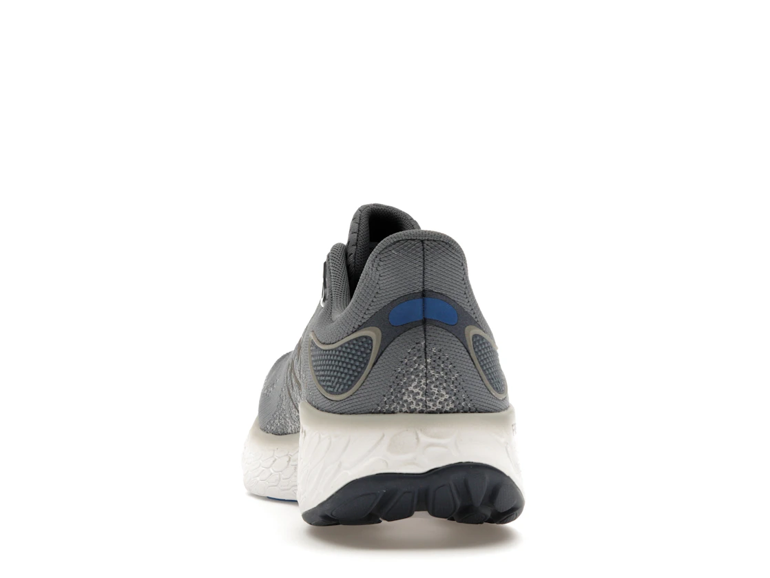 Vue 27 de New Balance Fresh Foam X 1080v12 Steel Serene Blue