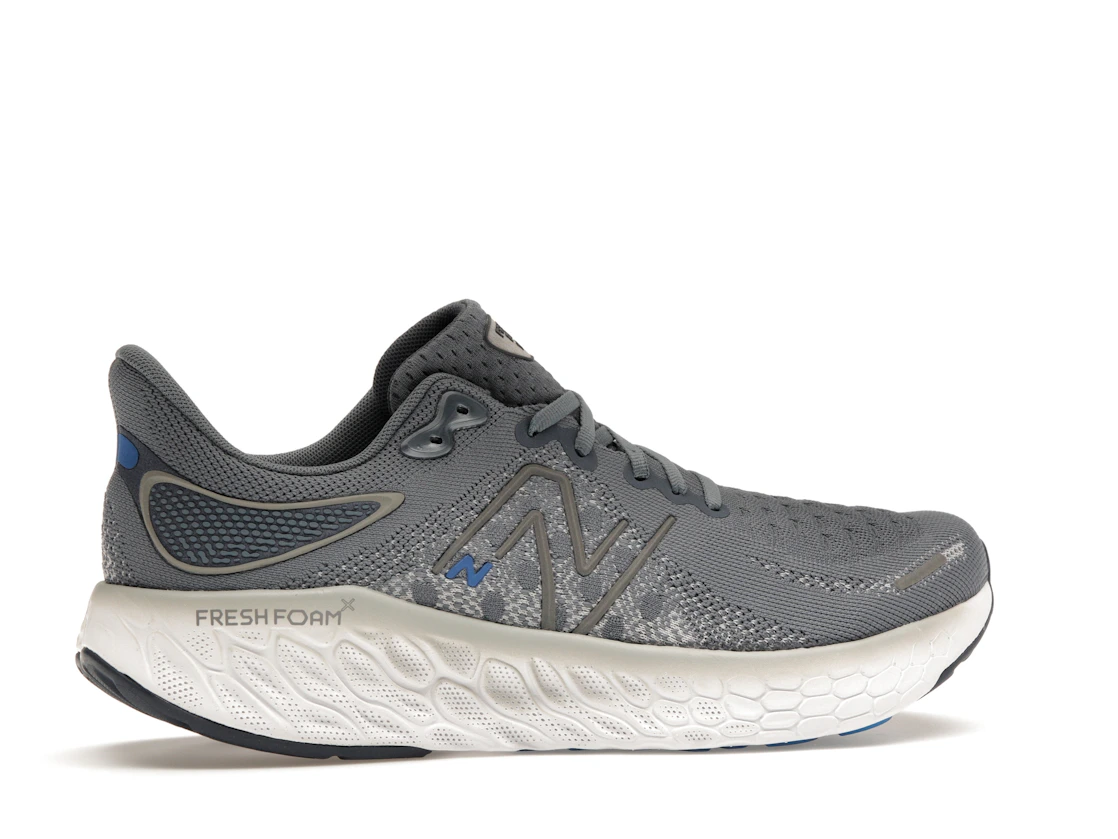 Vue 35 de New Balance Fresh Foam X 1080v12 Steel Serene Blue