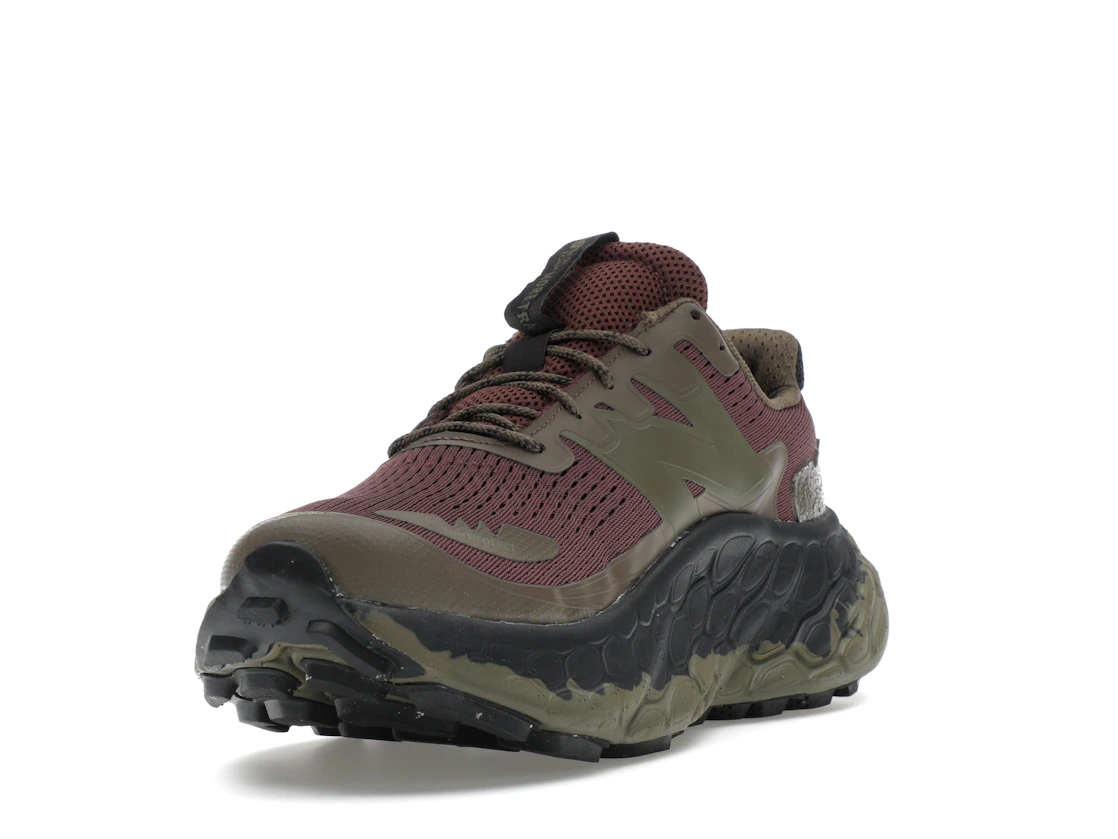 Vue 13 de New Balance Fresh Foam X More Trail Dark Camo Licorice