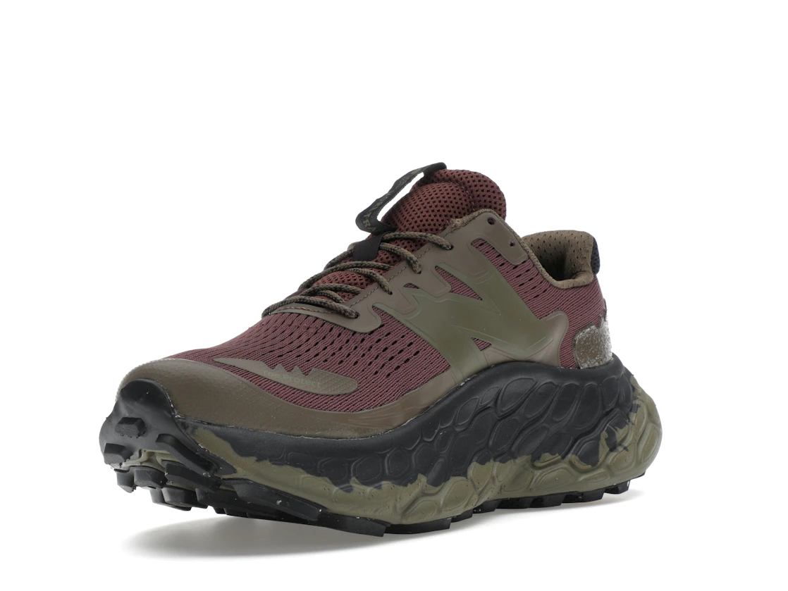 Vue 14 de New Balance Fresh Foam X More Trail Dark Camo Licorice