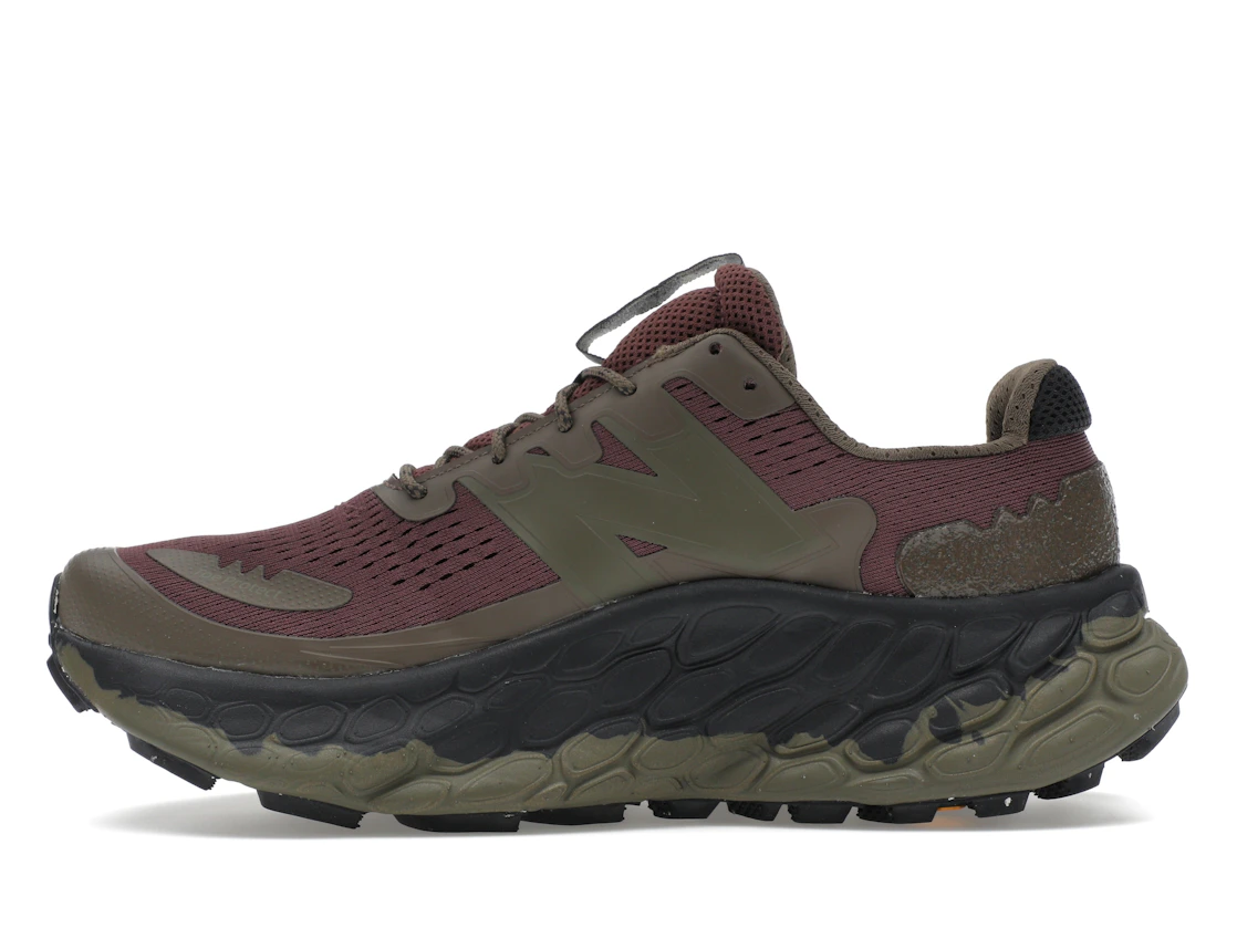 Vue 19 de New Balance Fresh Foam X More Trail Dark Camo Licorice