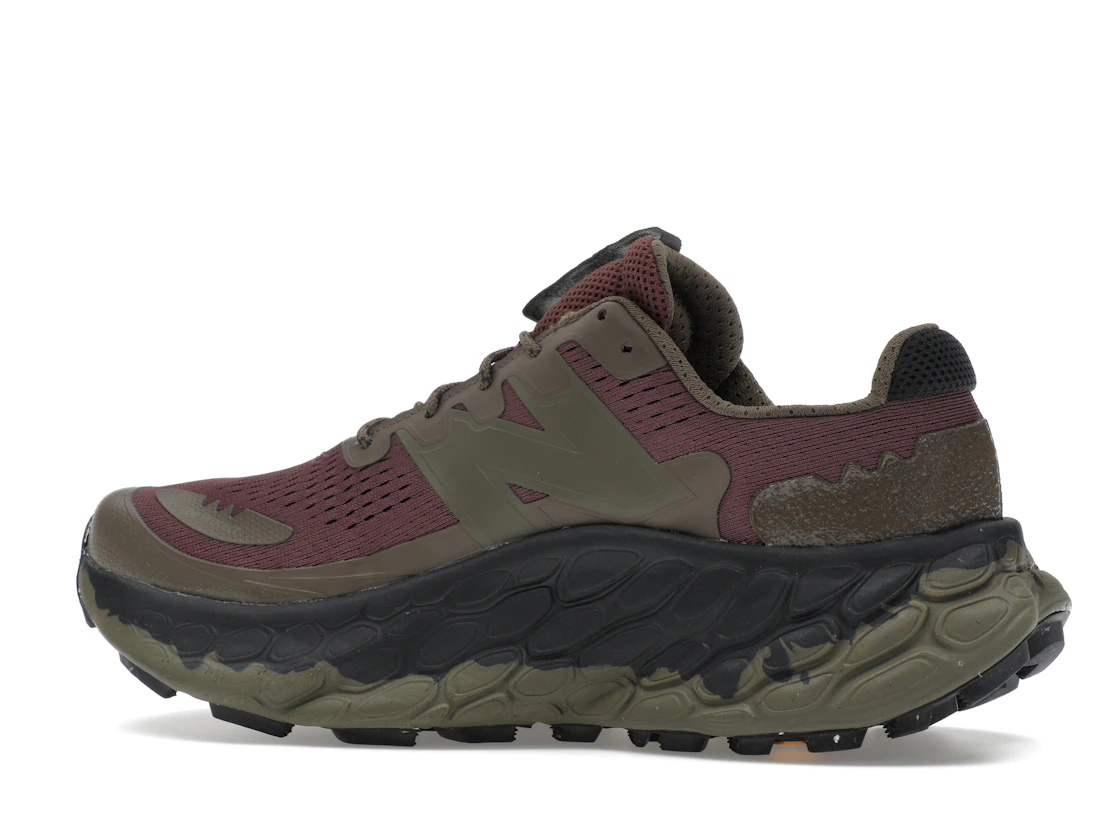 Vue 21 de New Balance Fresh Foam X More Trail Dark Camo Licorice