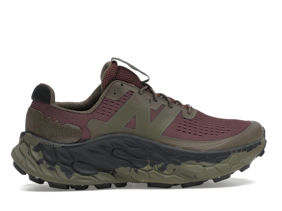Vue 36 de New Balance Fresh Foam X More Trail Dark Camo Licorice