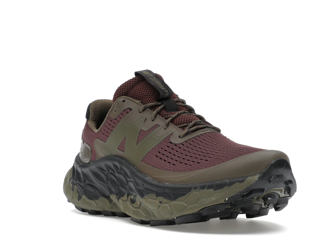 Vue 6 de New Balance Fresh Foam X More Trail Dark Camo Licorice