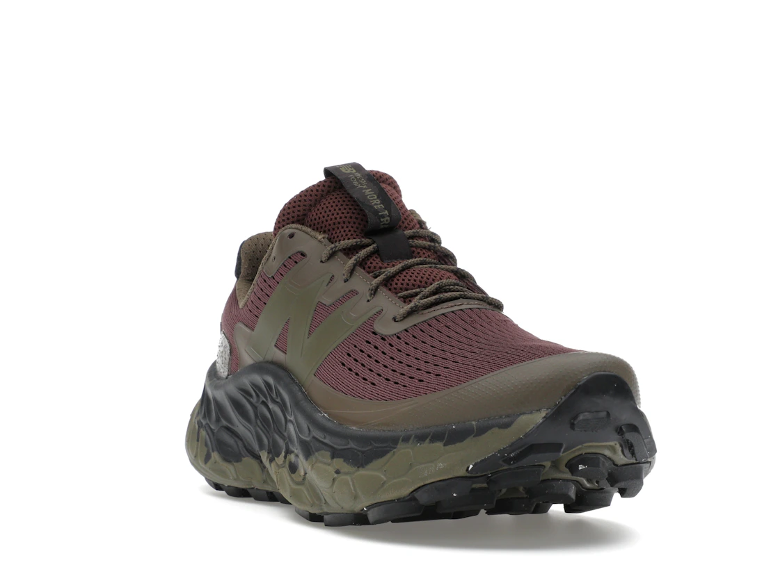 Vue 7 de New Balance Fresh Foam X More Trail Dark Camo Licorice