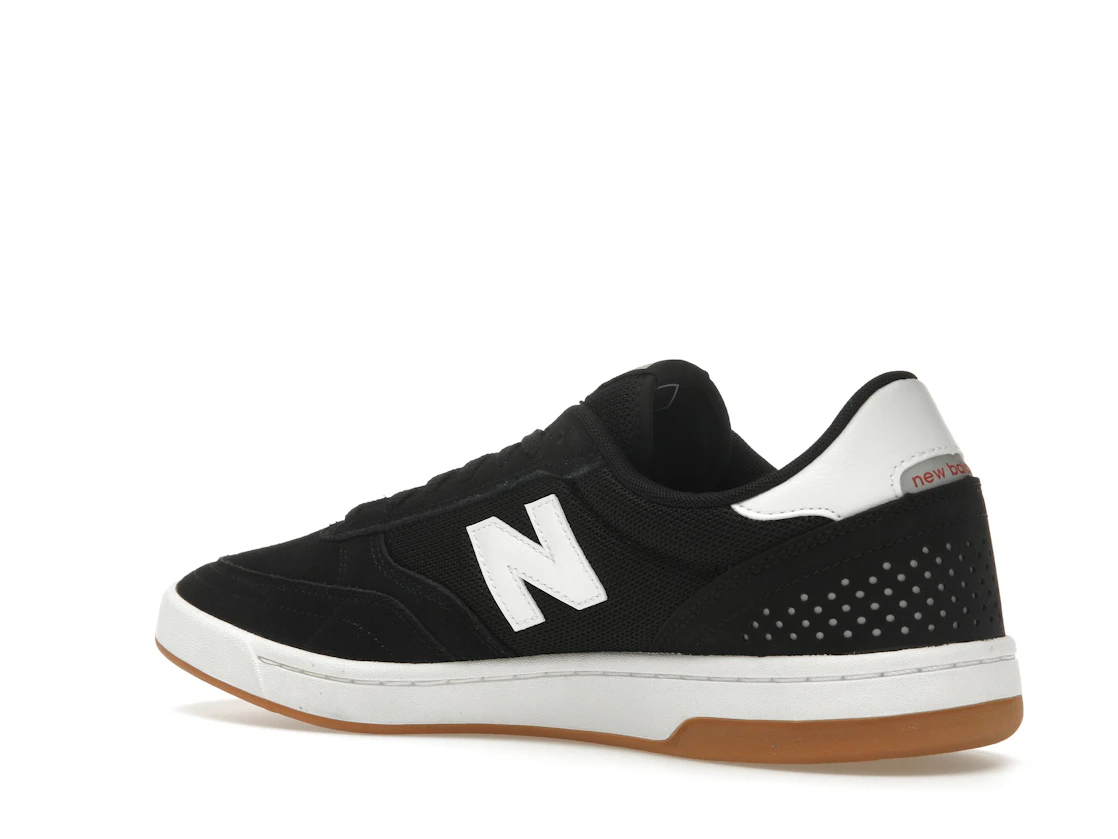 Vue 23 de New Balance Numeric 440 Black White Gum