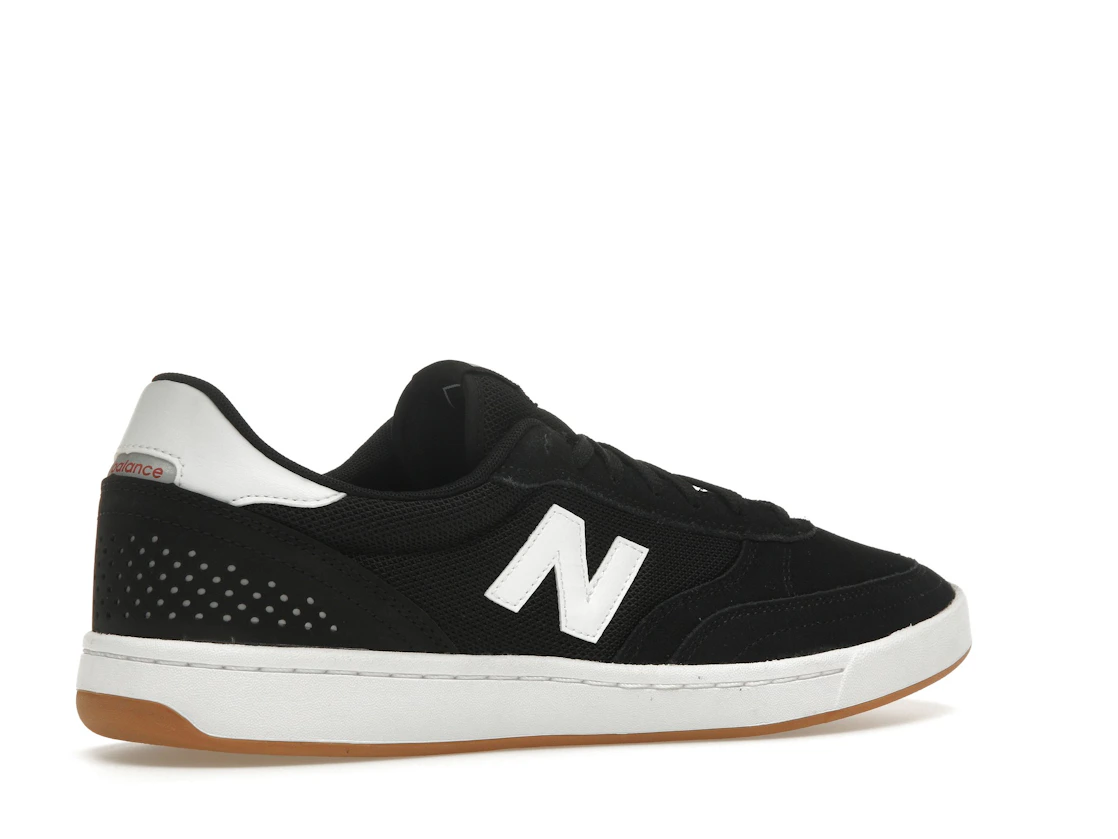 Vue 34 de New Balance Numeric 440 Black White Gum