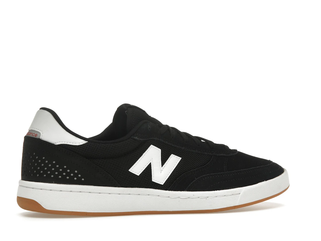 Vue 35 de New Balance Numeric 440 Black White Gum