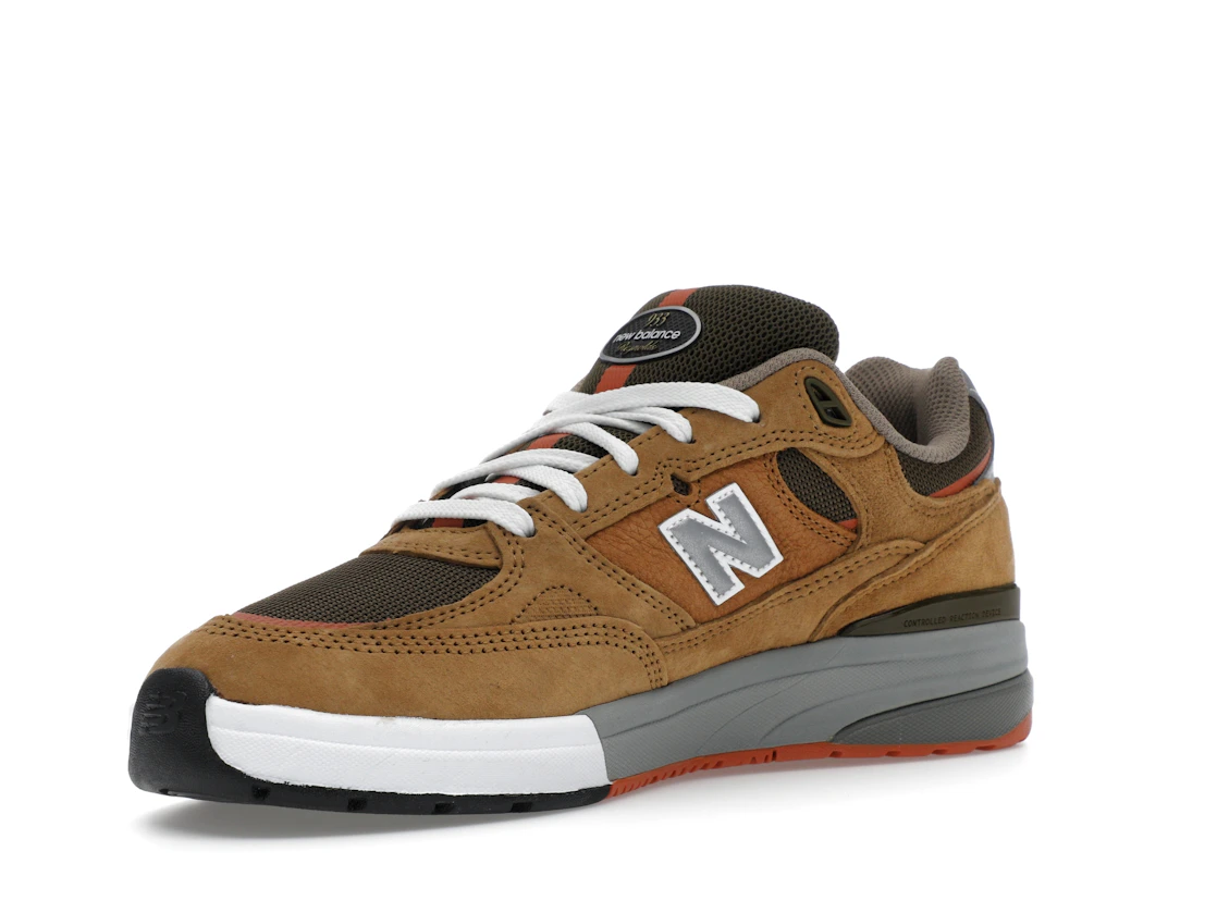 Vue 15 de New Balance Numeric 933 Andrew Reynolds Wheat