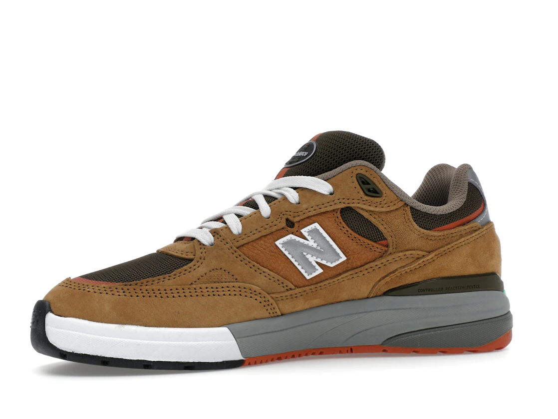 Vue 17 de New Balance Numeric 933 Andrew Reynolds Wheat