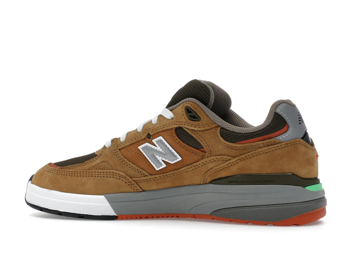 Vue 21 de New Balance Numeric 933 Andrew Reynolds Wheat
