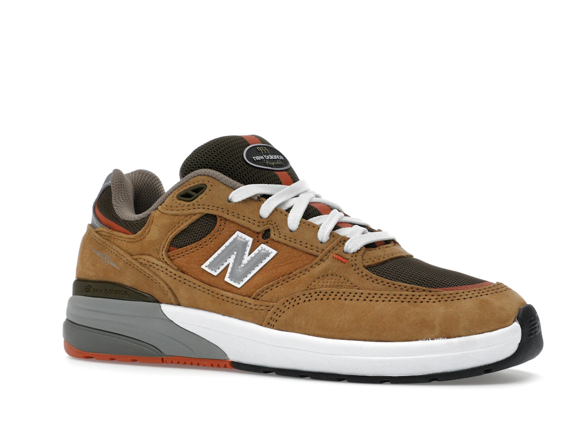 Vue 4 de New Balance Numeric 933 Andrew Reynolds Wheat
