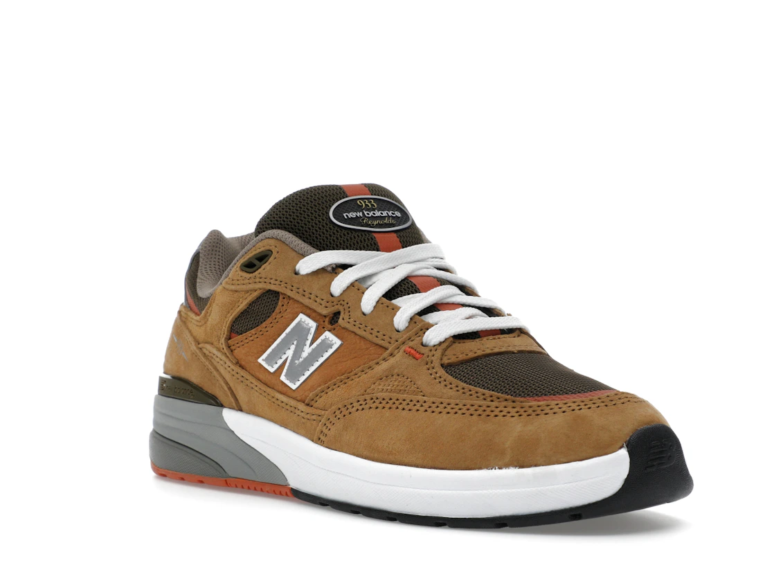 Vue 6 de New Balance Numeric 933 Andrew Reynolds Wheat