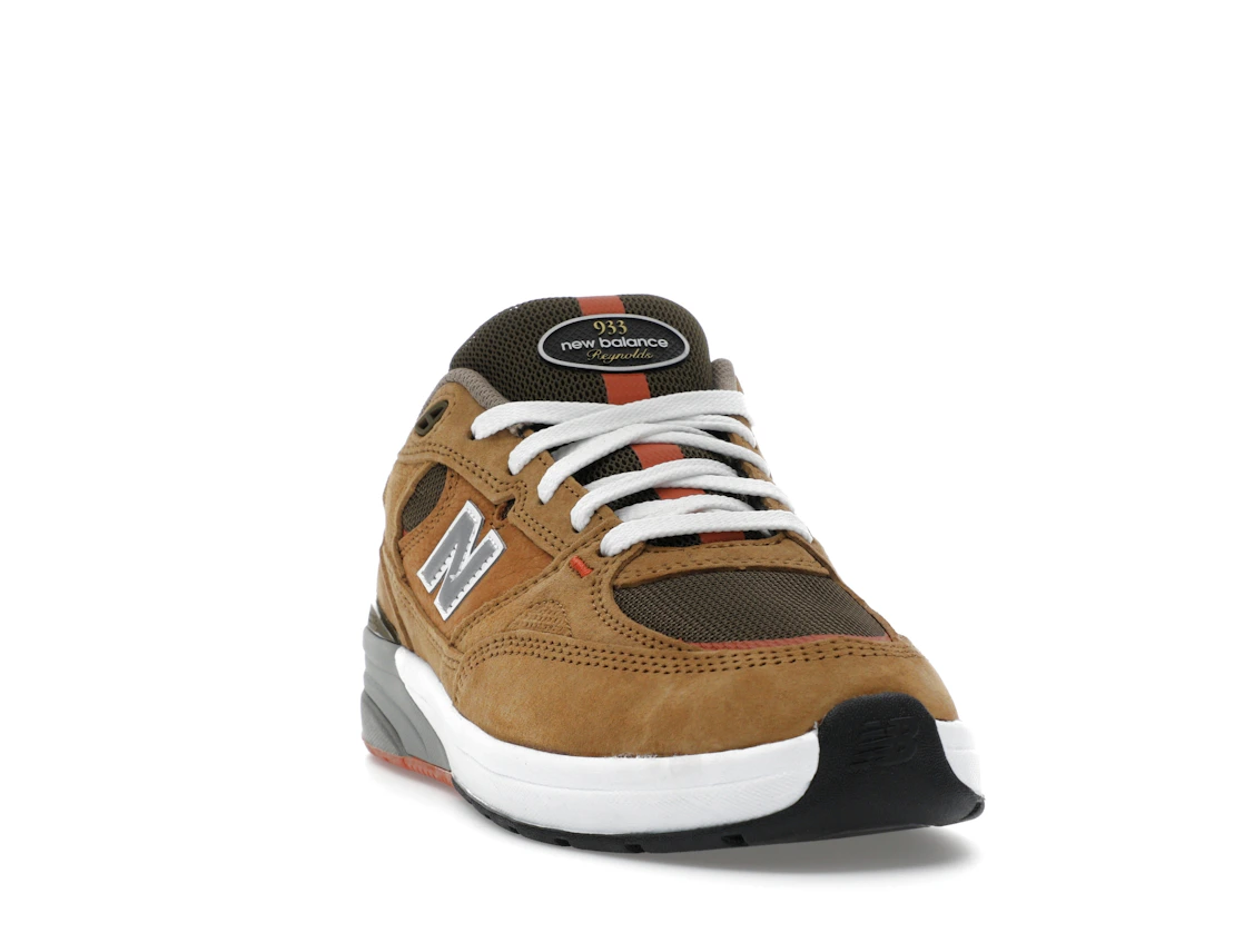 Vue 8 de New Balance Numeric 933 Andrew Reynolds Wheat