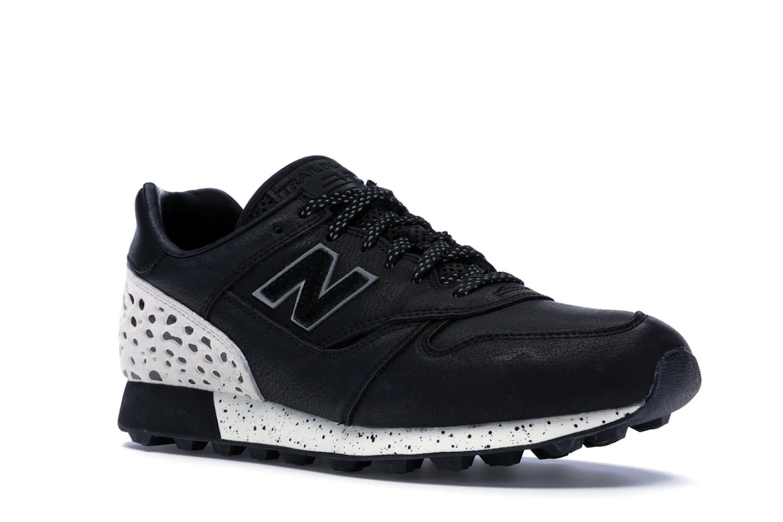 Vue 5 de New Balance Trailbuster Undefeated Black