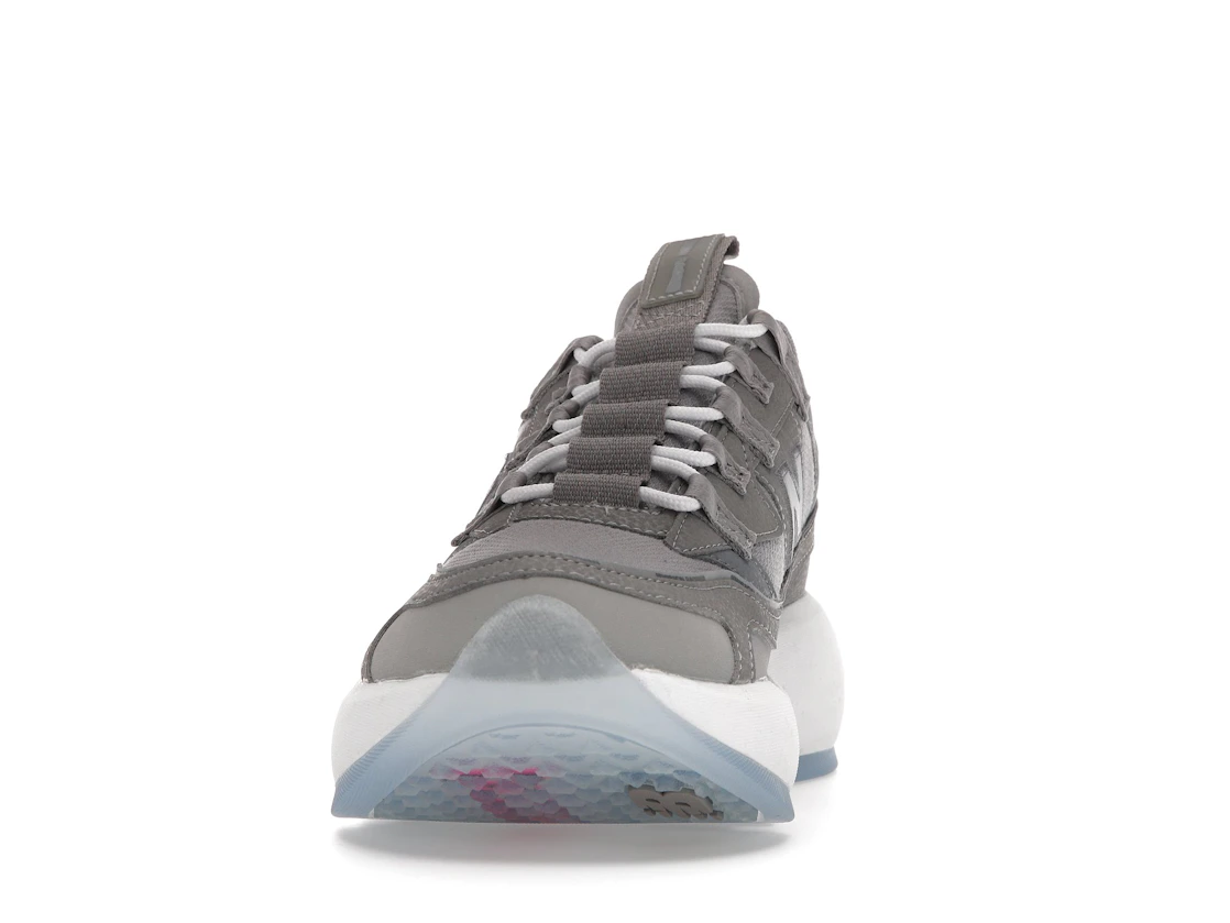 Vue 11 de New Balance Vision Racer Jaden Smith Grey