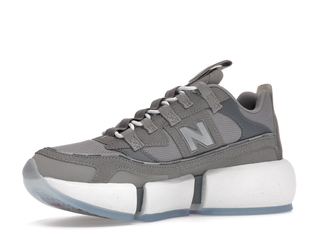 Vue 16 de New Balance Vision Racer Jaden Smith Grey