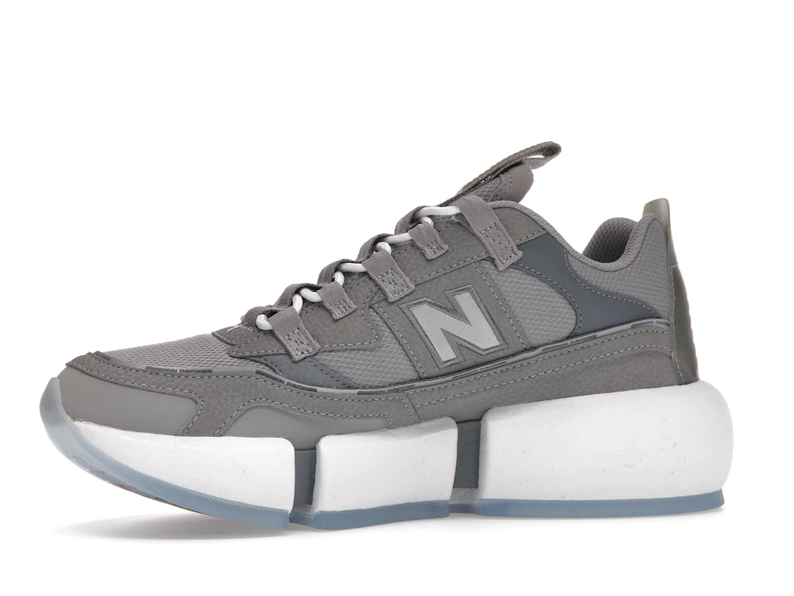 Vue 17 de New Balance Vision Racer Jaden Smith Grey