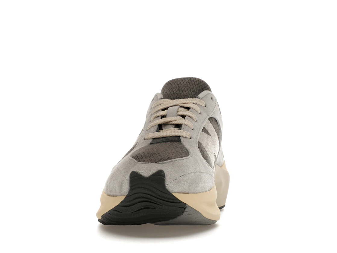 Vue 11 de New Balance WRPD Runner Grey Matter