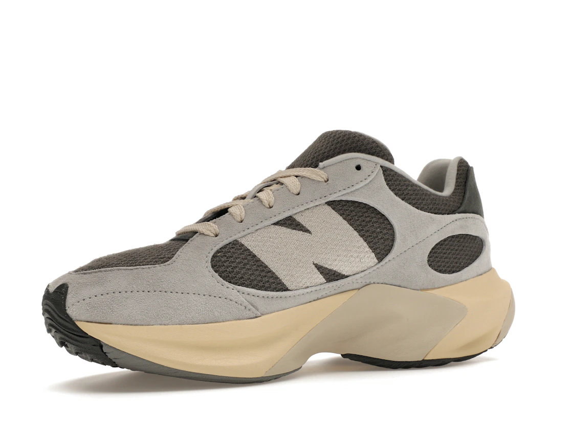 Vue 16 de New Balance WRPD Runner Grey Matter