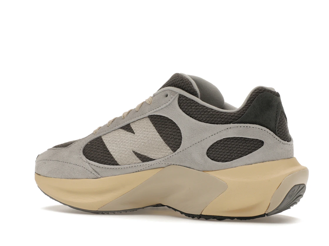 Vue 22 de New Balance WRPD Runner Grey Matter