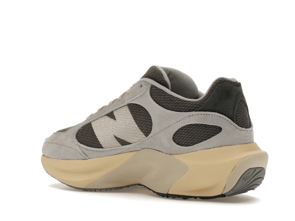 Vue 23 de New Balance WRPD Runner Grey Matter