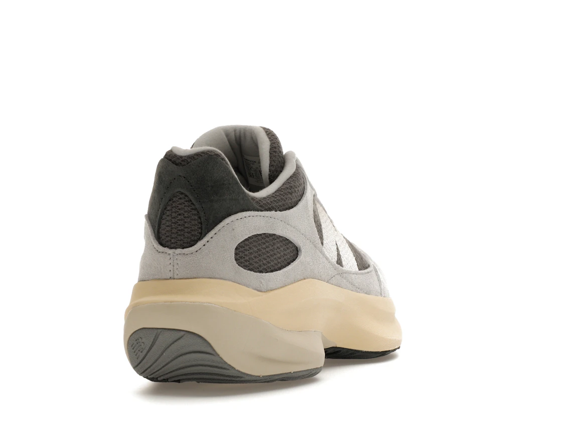 Vue 30 de New Balance WRPD Runner Grey Matter