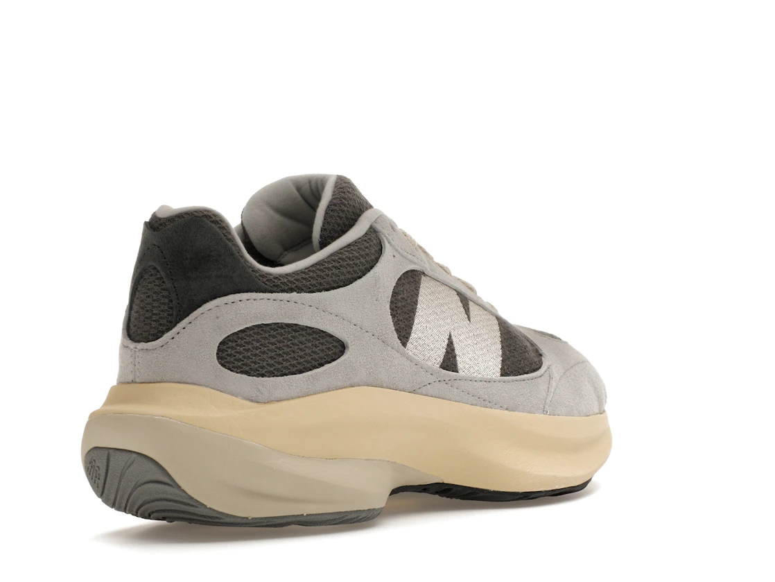 Vue 32 de New Balance WRPD Runner Grey Matter
