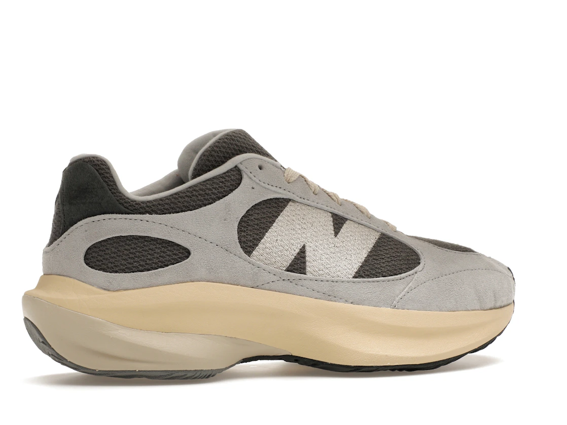 Vue 35 de New Balance WRPD Runner Grey Matter