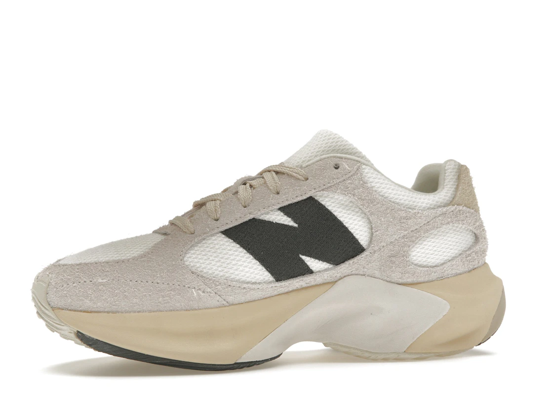 Vue 17 de New Balance WRPD Runner Sea Salt Sandstone Blacktop