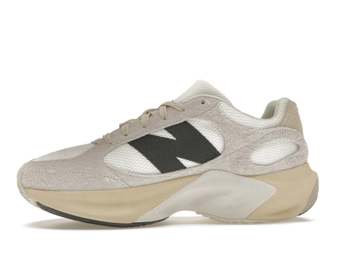 Vue 18 de New Balance WRPD Runner Sea Salt Sandstone Blacktop