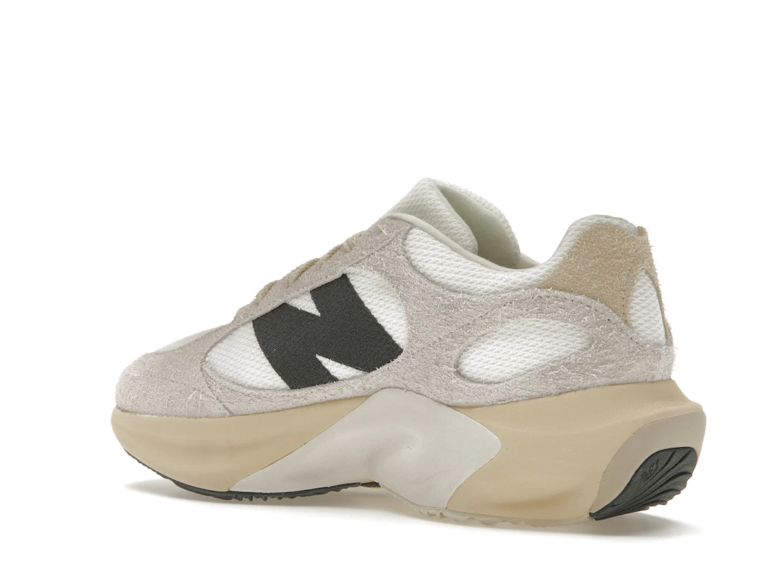 Vue 23 de New Balance WRPD Runner Sea Salt Sandstone Blacktop