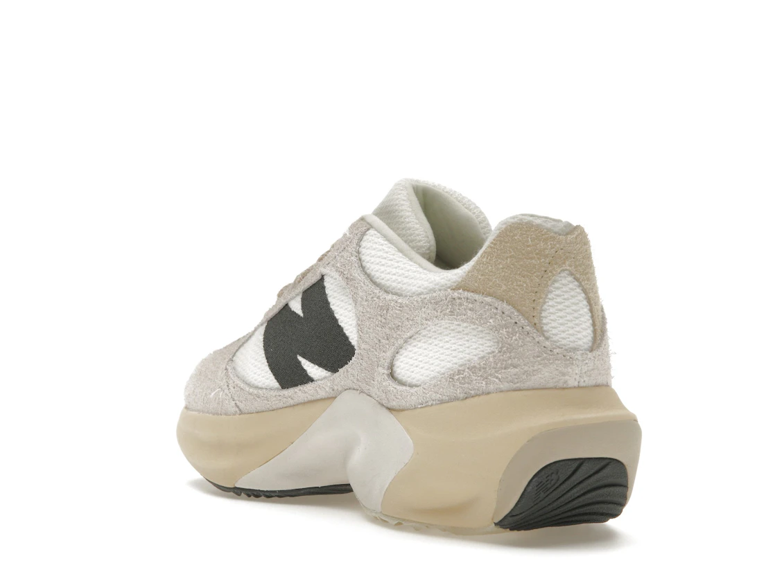 Vue 25 de New Balance WRPD Runner Sea Salt Sandstone Blacktop