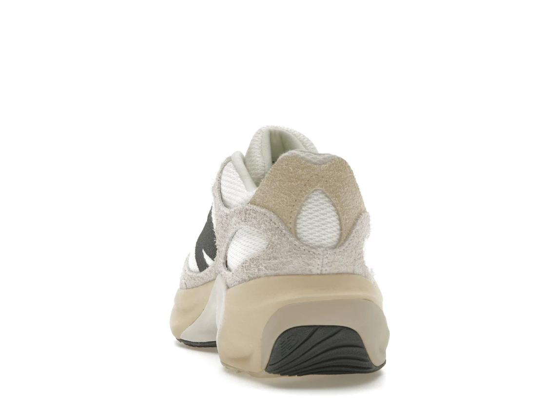 Vue 27 de New Balance WRPD Runner Sea Salt Sandstone Blacktop