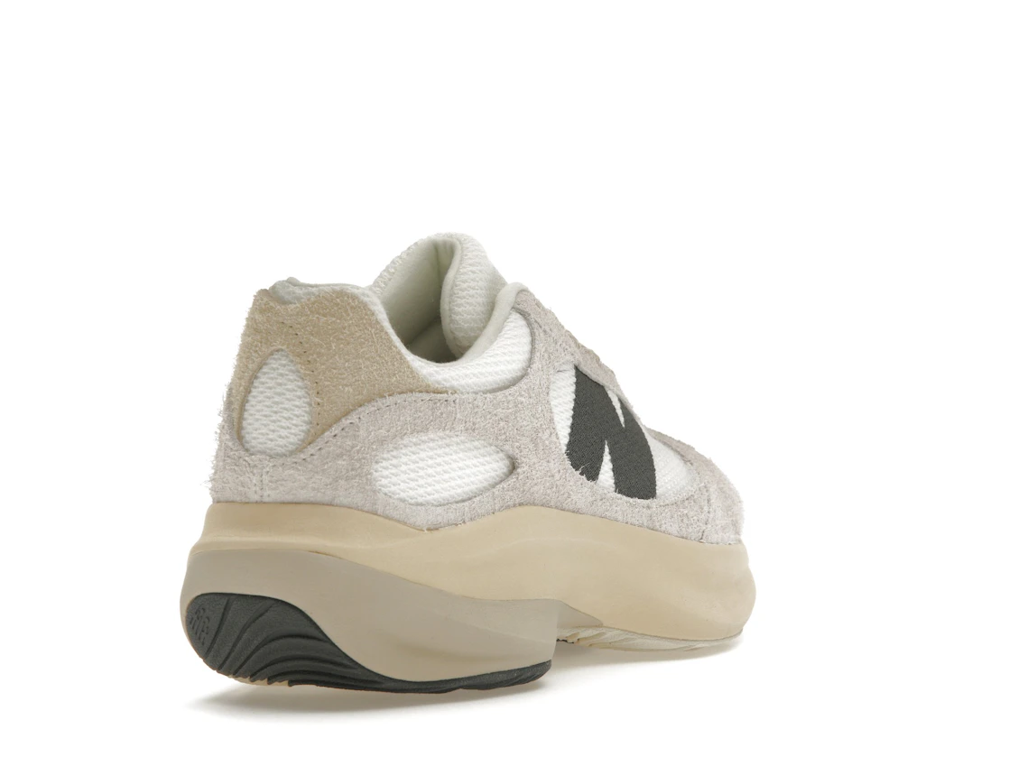 Vue 31 de New Balance WRPD Runner Sea Salt Sandstone Blacktop